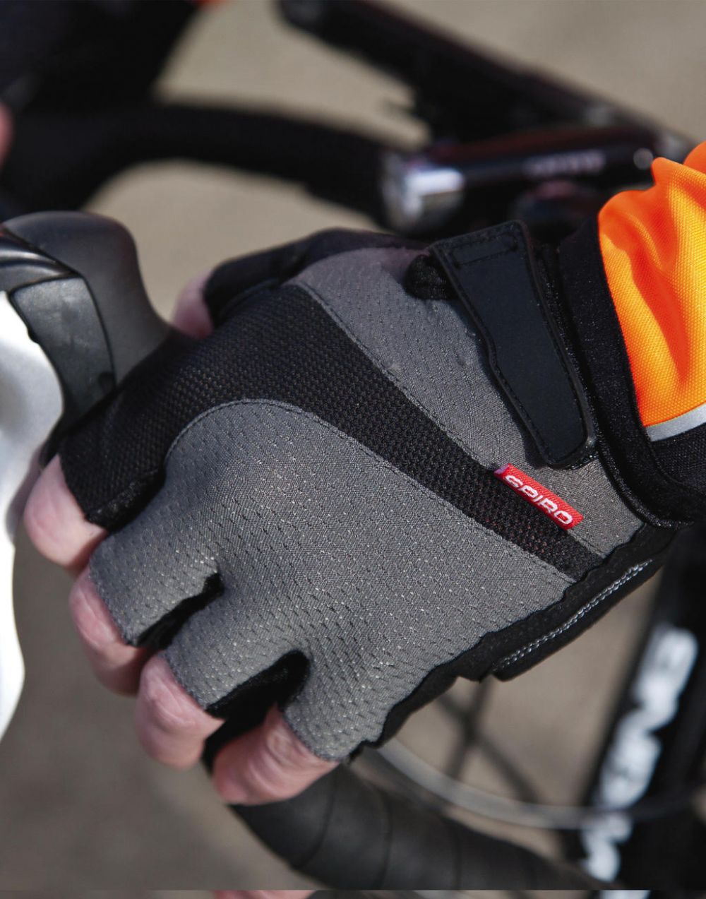 Complementos deportivos result guantes de verano para personalizar vista 2